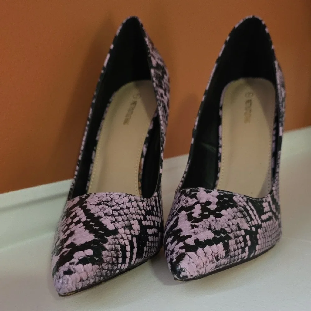 PrettyLittleThing Pink Snakeskin Pointed Toe Stiletto Pumps Heels‎ Size 7